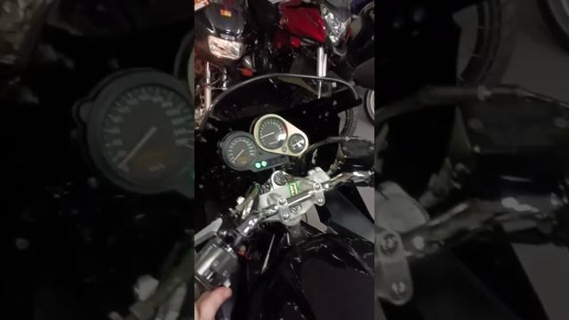 YAMAHA FZS600 (1999) черный смотреть онлайн