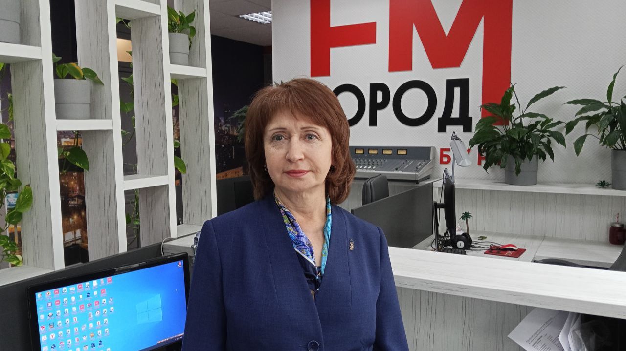 Екатеринбург к зиме готов! Только снега пока нет. смотреть онлайн