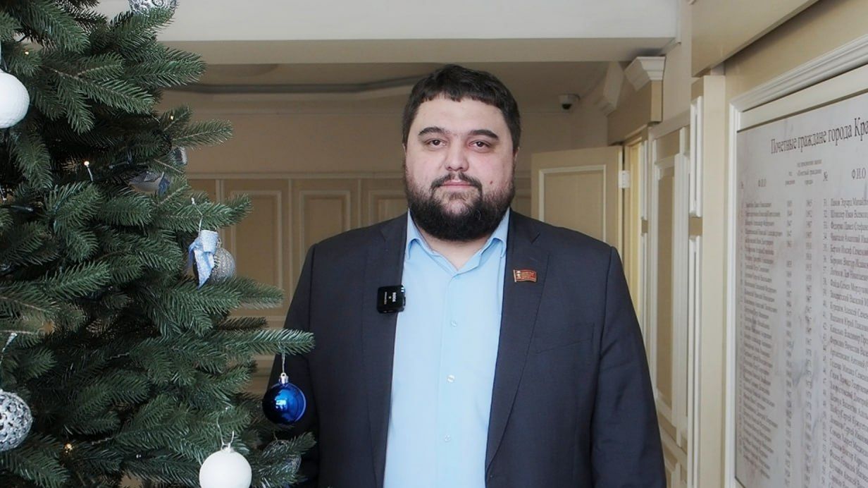 Новогодние поздравления депутатов городского Совета смотреть онлайн