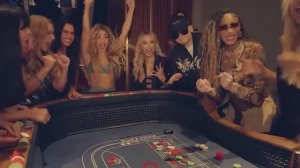 Девушки секси в казино любят на столе