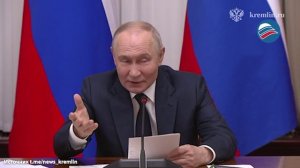 Путин объявил о пересмотре порядка назначения пособия многодетным семьям