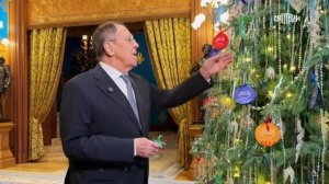 Лавров пошутил про границы России на детской новогодней акции