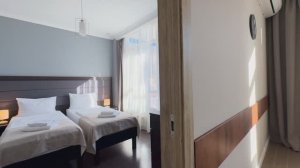 Обзор номера Делюкс в апарт-отеле Ламонт в горах с уютными апартаментами, чудесной SPA-зоной и кафе