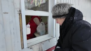 Предприниматель раздает бесплатные обеды пенсионерам