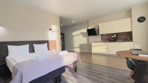 Обзор Супериора с балконом в отеле Ламонт с комфортными апартаментами, чудесной SPA-зоной и кафе