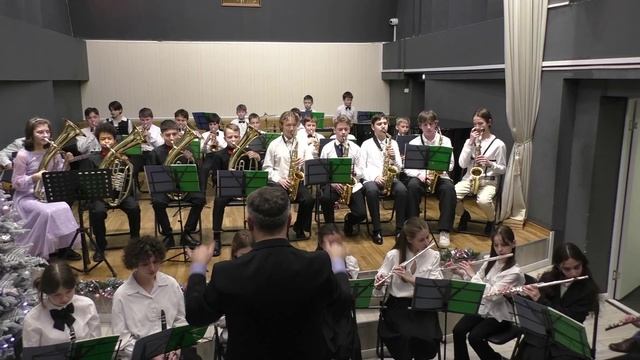 И. Дунаевский — «Ой, цветёт калина» (из к/ф «Кубанские казаки»)