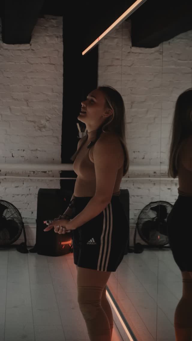 STRIP со Светой Шиловой ⚡️ Танцевальный центр S17 Конюшенная площадь, 2В смотреть онлайн