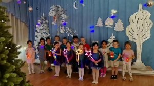 Видео с новогодними поздравлениями российским военным записали дети из Хабаровска.