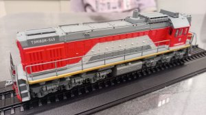 Тепловоз ТЭМ18ДМ-545. Обзор. Наши поезда