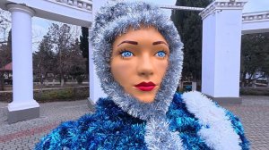 КРЫМ снегурочка ОШАРАШИЛА! Прогулка по городу. Такую СНЕГУРОЧКУ ты ещё не видел! Крым на Ладони