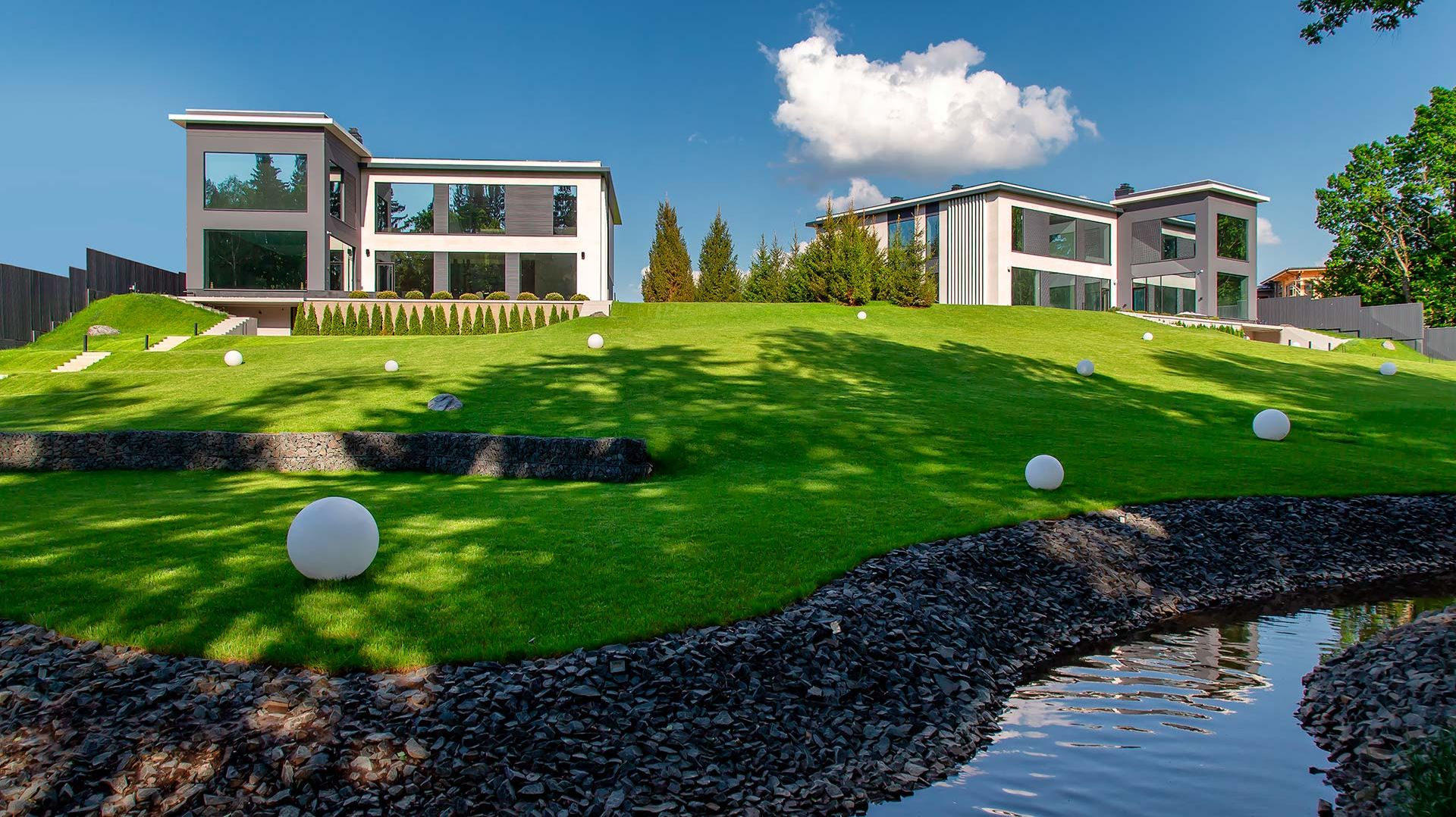 Реализованный «под ключ» проект коттеджа в КП «Николин‭о» смотреть онлайн