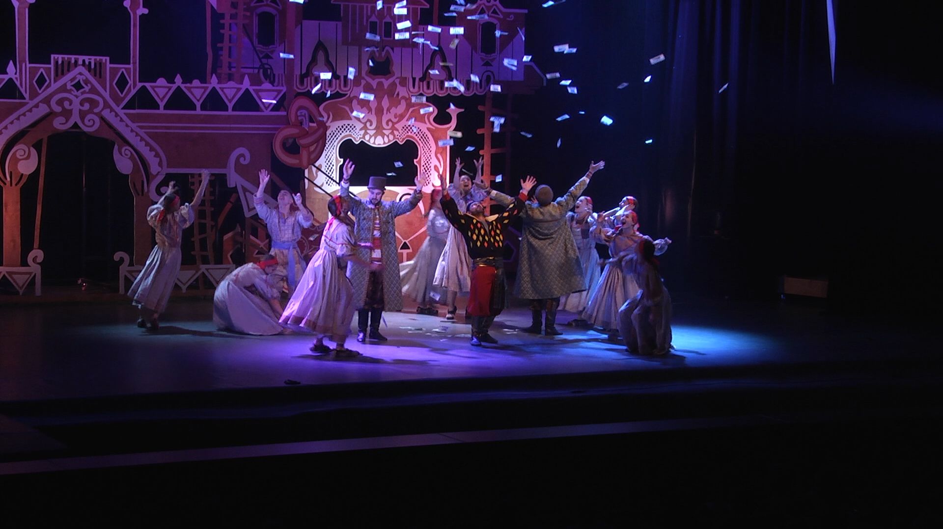 Корабль из мультфильма «взлетел» на сцене Курганской филармонии смотреть онлайн