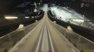 В Москве после реконструкции открыли большой лыжный трамплин на Воробьевых горах.