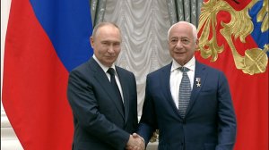 «Вот точка, где встретились наши матери»: речь Спивакова у Путина, которую невозможно забыть