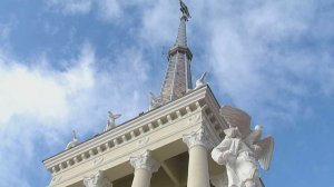 В Сочи отреставрировали шпиль на здании Морского вокзала
