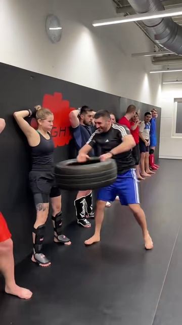 Проверка пресса 💪 смотреть онлайн