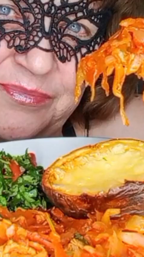 НАИВКУСНЕЙШИЙ БИГУС смотреть онлайн