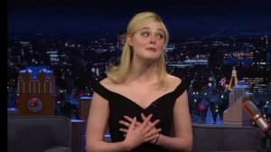 Эль Фаннинг обманом заставили поверить, что она встречается с Бобом Диланом, во время съёмок фильма