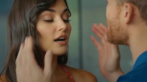 Постучись в мою дверь-  Я ее на куски порву!!!