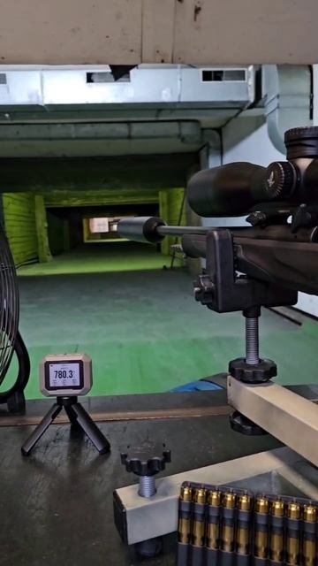 Блазер Blaser --SR Swarovski смотреть онлайн