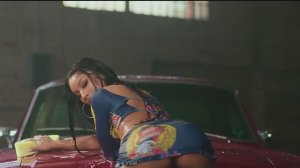 Эти девушки любят на капоте авто