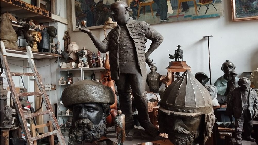 Экскурсия по выставке Семья скульпторов