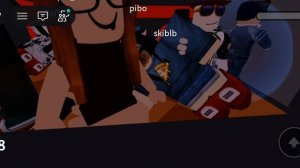 Я играю в roblox со своим подписчикам в лифт где страшный монстры