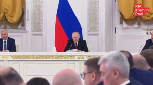 Путин предложил создать ежегодный перечень ста худших образовательных организаций