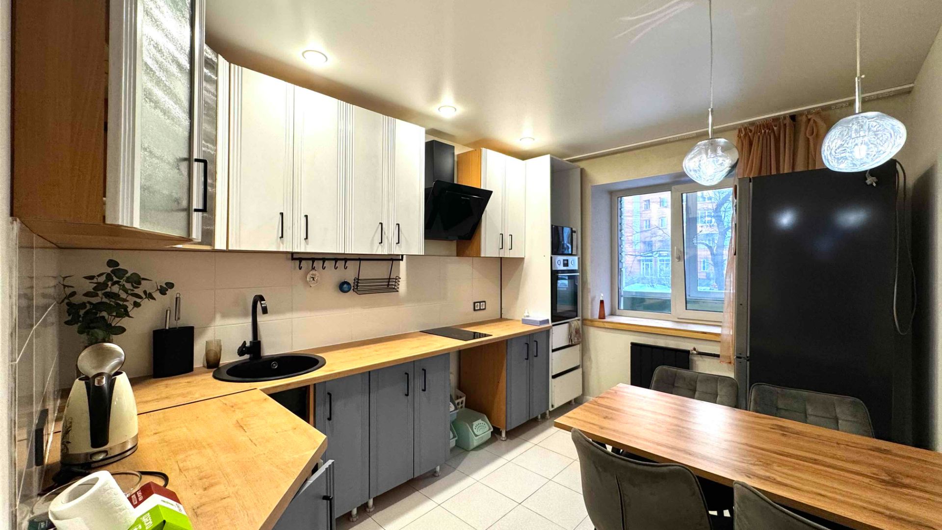 ��������  ����������� 3-� �� ������,180