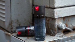 Сотрудник ТЦК распылил перцовый баллон в лицо женщины с ребенком в Ровно