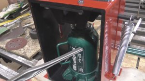 Станок (пресс) для замятия окончаний профильной трубы