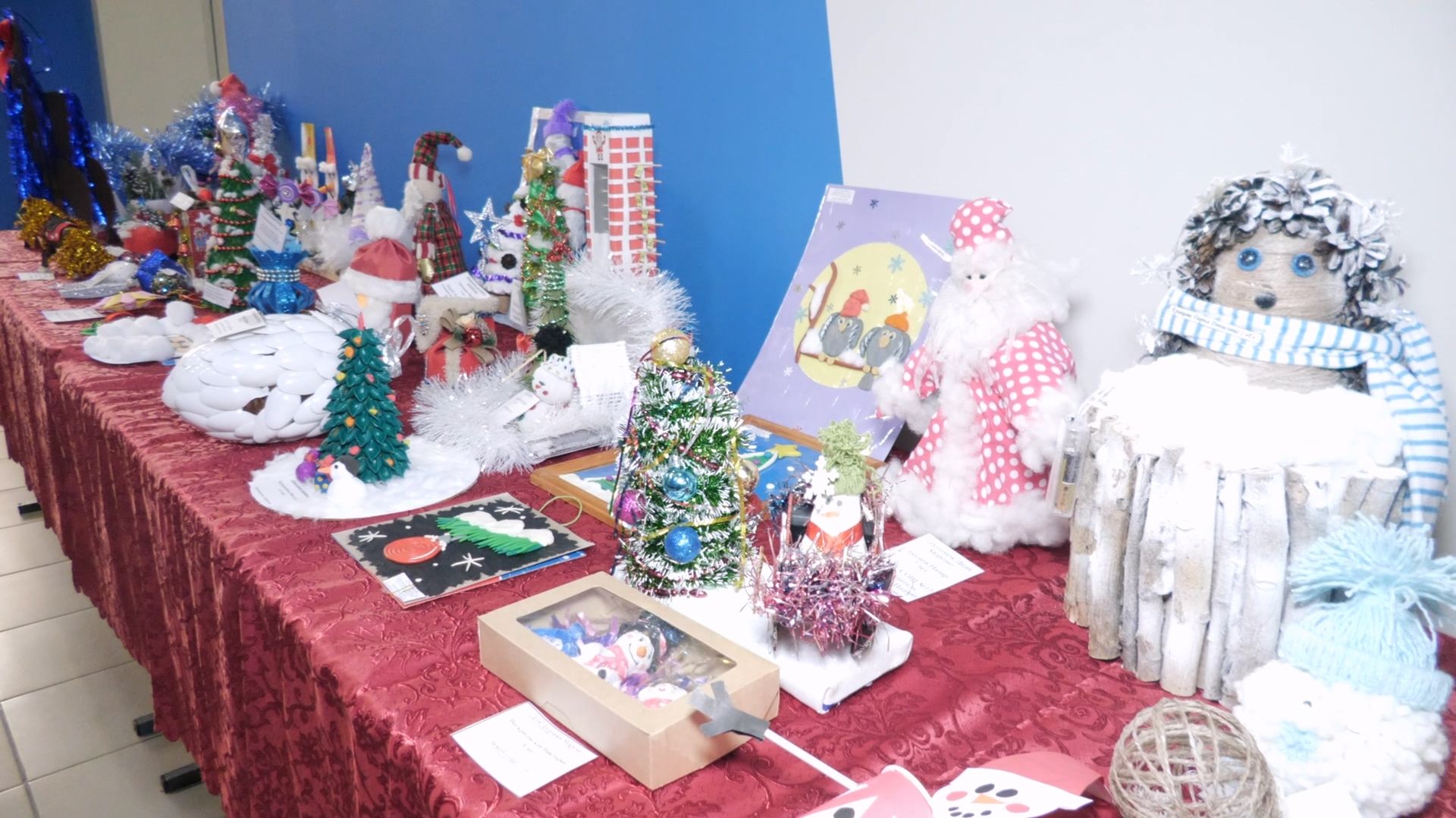 ДК «Надеждинский» приглашает на выставку подарков для Деда Мороза смотреть онлайн
