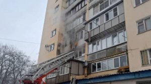 В Нальчике на улице Идарова вспыхнул пожар в девятиэтажном многоквартирном доме