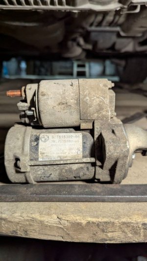 Стартер BMW X3 e83 M54B30