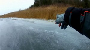 Первый лед тает на глазах.Рыбалка на жерлицы по первому льду.
