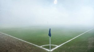 Футболист умер во время матча, подавившись монетой