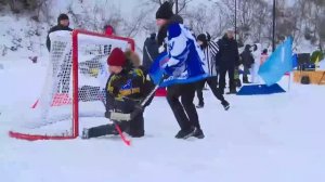 Хоккей в валенках провели в Холмске