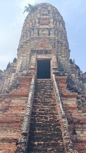 Где в Таиланде находится «ось мира»? смотреть онлайн