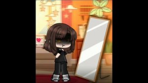 — ...Тип коллаб? Кст, да, я подстриглась)