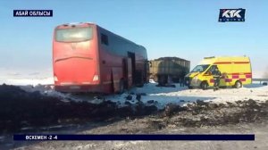Алматы - Өскемен тас жолында Үржардан келе жатқан автобус апатқа ұшырады