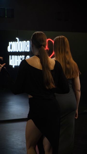 LATINA SOLO с Ульяной Шивырталовой🔥 Танцевальный центр S17, Конюшенная площадь, 2В смотреть онлайн