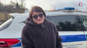 Двум жителям Севастополя вручили ключи от новых отечественных автомобилей