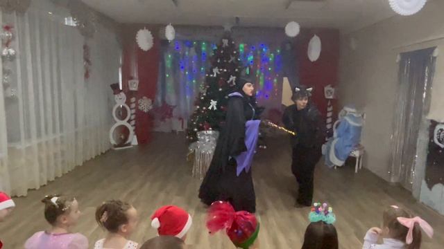 Новый год в группе Земляничка 2025 год