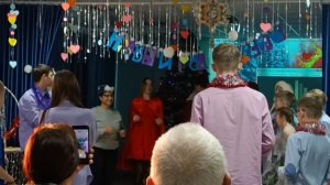 Ходила на праздник к Алине/ Праздник новогодний для детей.