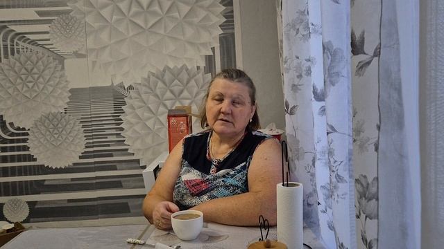 котлеты с макаронами/ Олег чистит котел,а я добралась до шкафчика/ смотреть онлайн