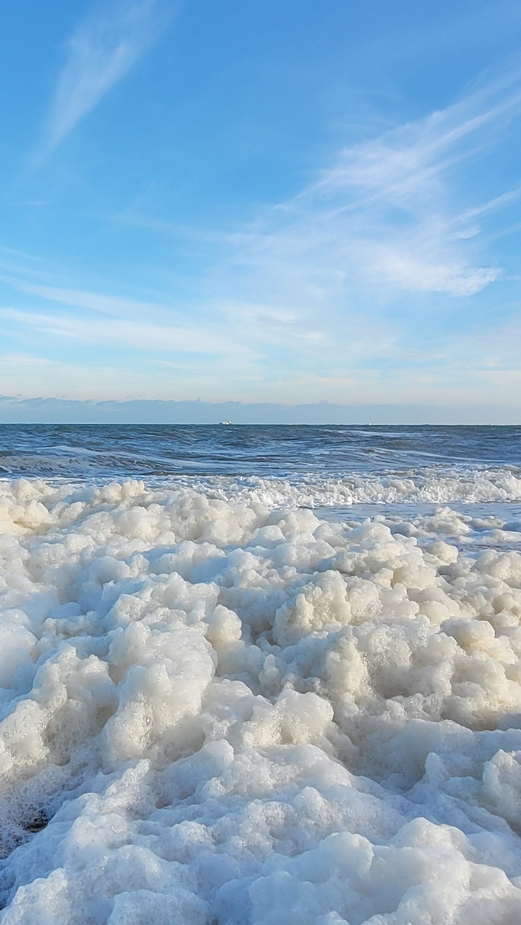 26-12-2025 Море как шампанское на Новый Год #Голубицкая смотреть онлайн