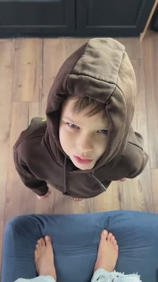 Ели догнал его 😃 ПОДПИШИСЬ И У ТЕБЯ БУДЕТ СУПЕР НГ 🎅 смотреть онлайн