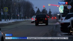 В КБР идет активная противогололедная обработка дорог