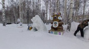 Лепят снеговиков