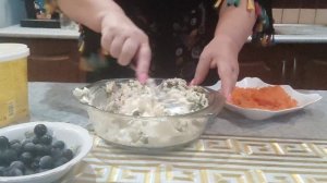 Новогодний салат Варежка деда Мороза.